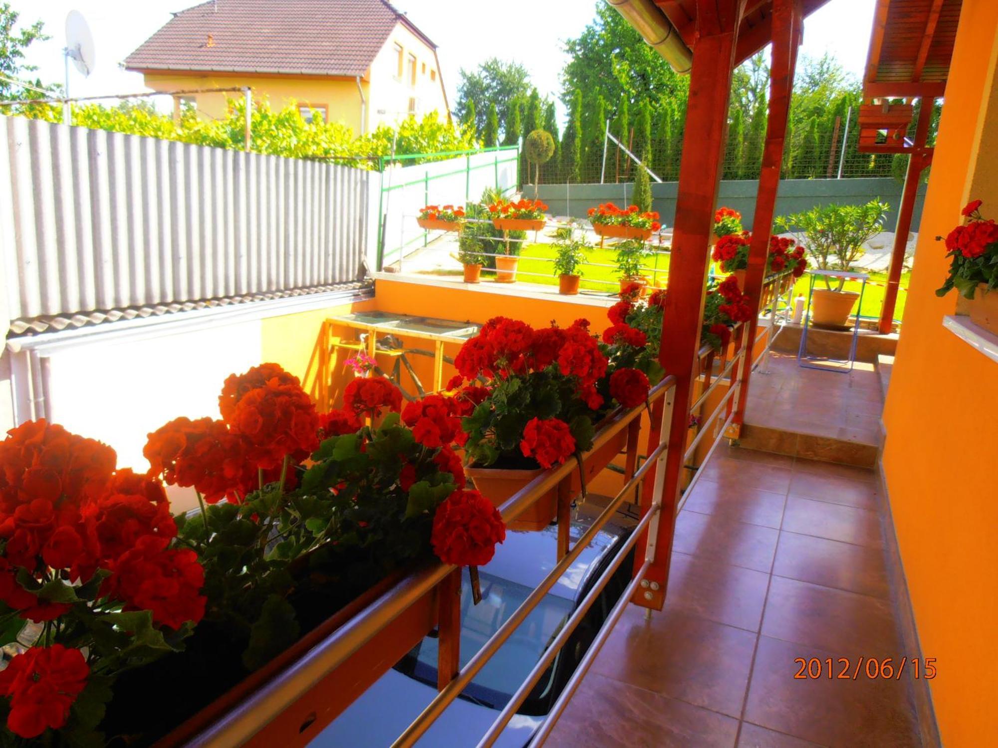 Erika Vendeghaz Hotel Eger Exterior foto